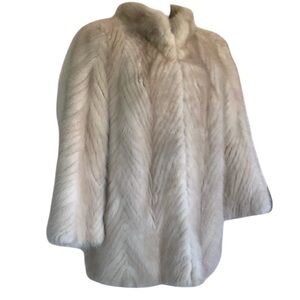 VINTAGE MINK COAT Genuine beautiful ivory/cream, Saga Chevron pattern. M